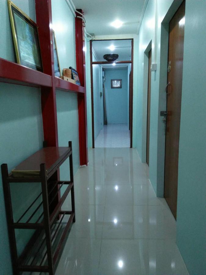 My Little Home Hostel Бангкок Экстерьер фото