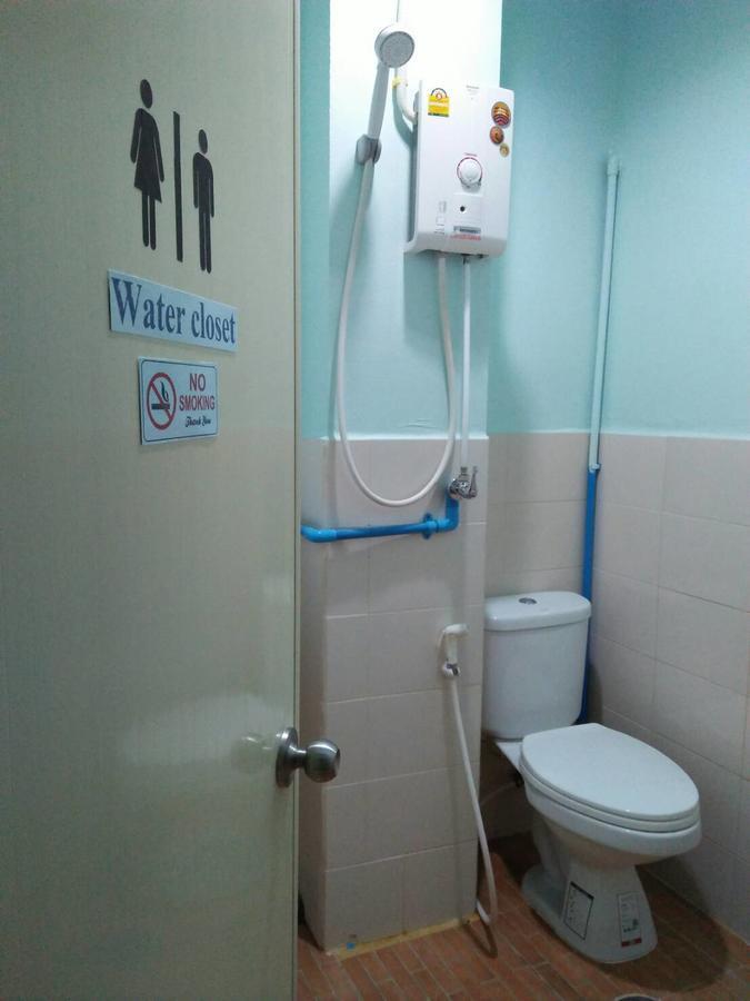 My Little Home Hostel Бангкок Экстерьер фото